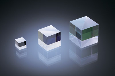 Broadband Hybrid Cube Beamsplitters