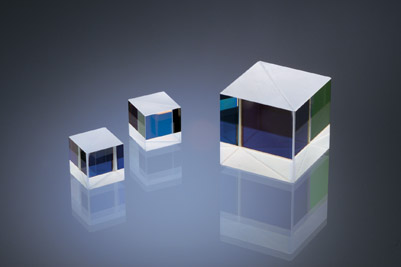 Broadband Polarizing Beamsplitter Cubes